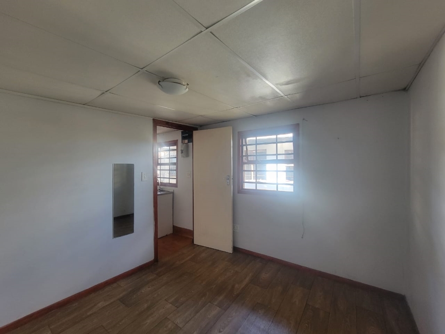 To Let 2 Bedroom Property for Rent in Ruyterwacht Western Cape